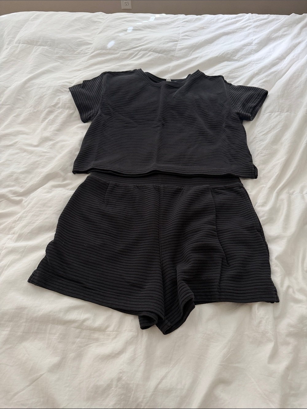 Travis Mathew Women’s Black Ribbed Tee & Shorts Set